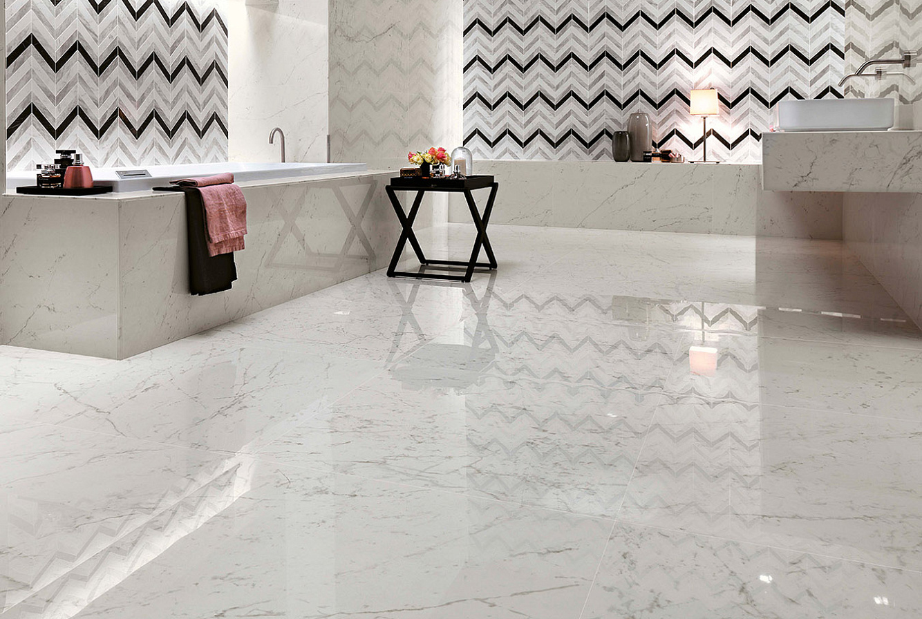 Керамогранит Marvel Carrara Pure Lappato 75x150, Мозаика Marvel Carrara Pure Chevron Lappato 22.5x22,9.